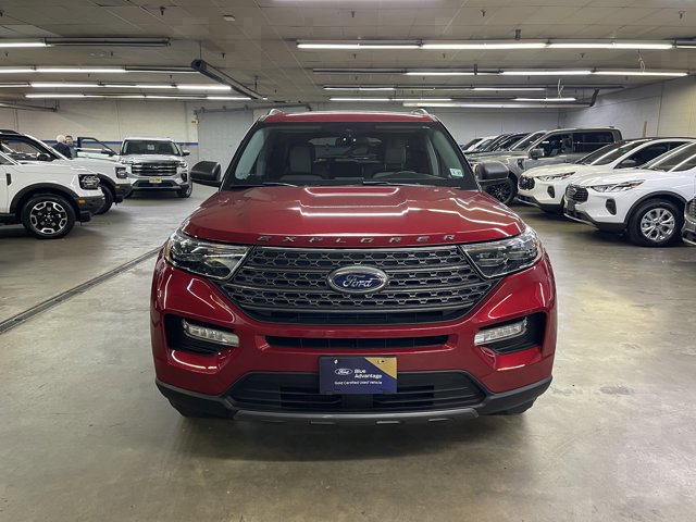 Certified 2021 Ford Explorer XLT w/ Equipment Group 202A AWD/4WD image 8