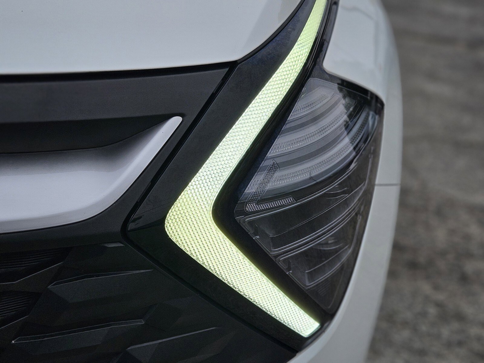 Used 2024 Kia Sportage LX image 11