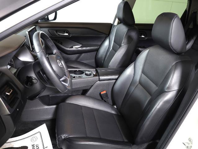 Used 2023 Nissan Rogue SV w/ SV Premium B Package image 8