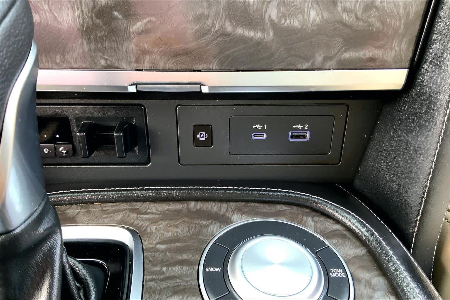 Used 2021 Nissan Armada Platinum w/ Captain's Chairs Package RWD image 33