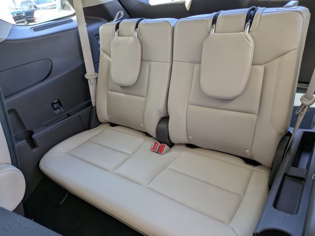 Certified 2020 Ford Explorer Platinum w/ Premium Technology Package image 20