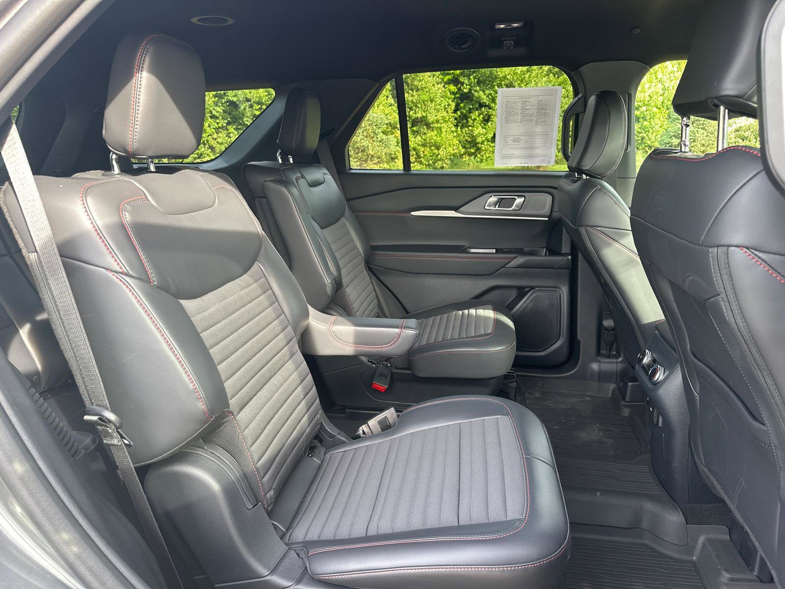 Certified 2025 Ford Explorer ST-Line AWD/4WD image 22