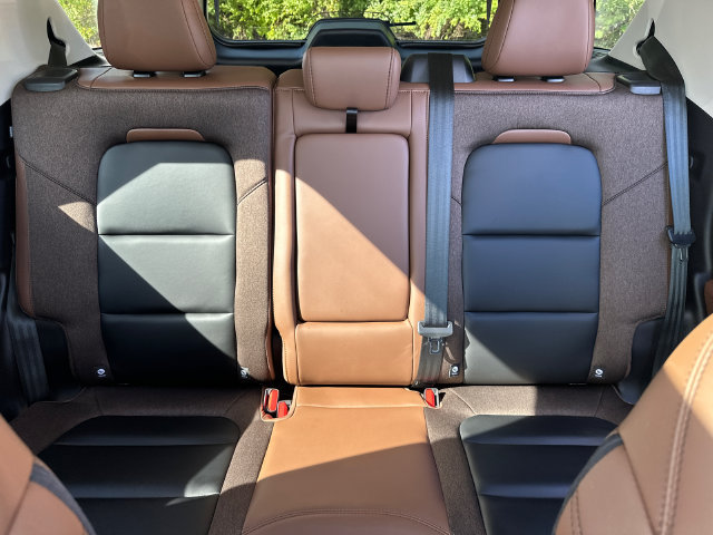 Certified 2025 Ford Bronco Sport Outer Banks w/ Outer Banks Tech Package+ AWD/4WD image 40