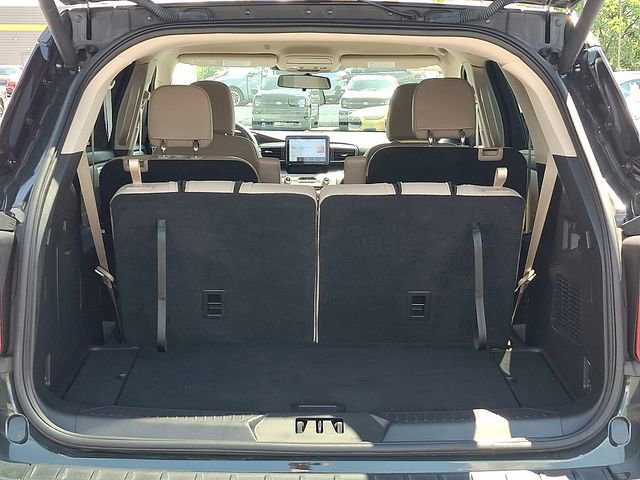 Certified 2022 Ford Explorer XLT w/ Equipment Group 202A AWD/4WD image 29