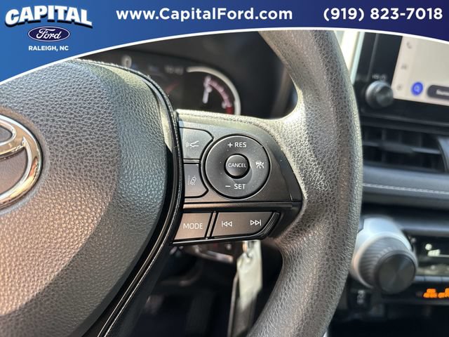 Used 2025 Toyota RAV4 LE AWD/4WD image 23