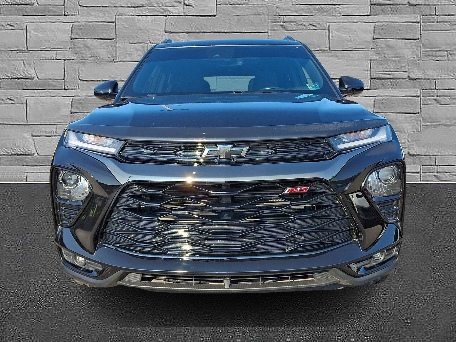 Used 2022 Chevrolet TrailBlazer RS w/ Sun and Liftgate Package AWD/4WD image 3
