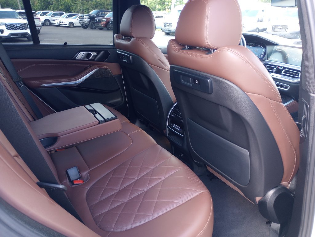 Used 2023 BMW X5 xDrive45e w/ Executive Package AWD/4WD image 12
