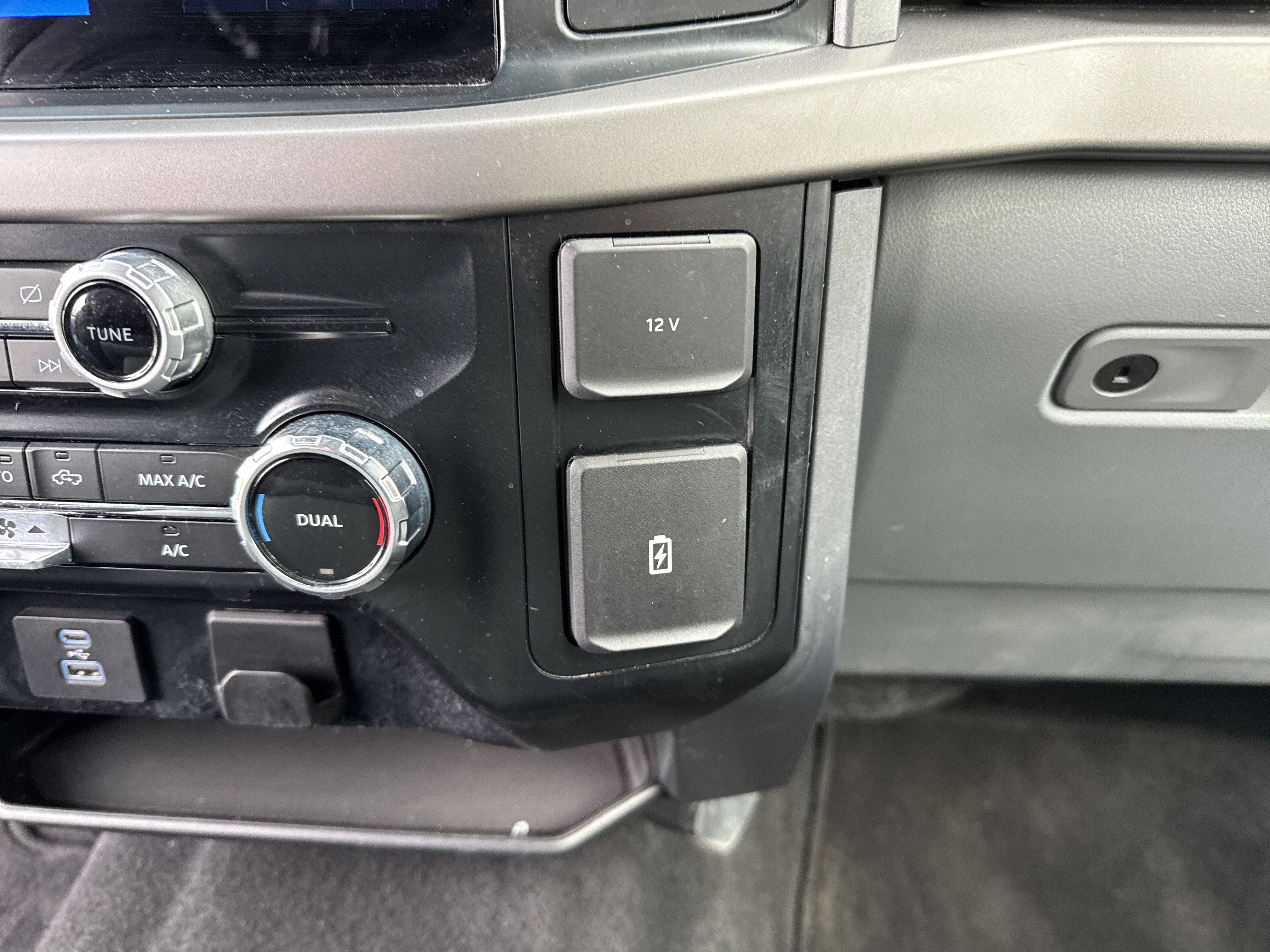 Certified 2024 Ford F150 XLT image 38