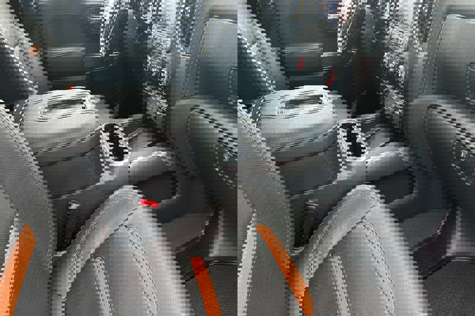 Used 2021 GMC Sierra 1500 AT4 w/ AT4 Value Package image 15