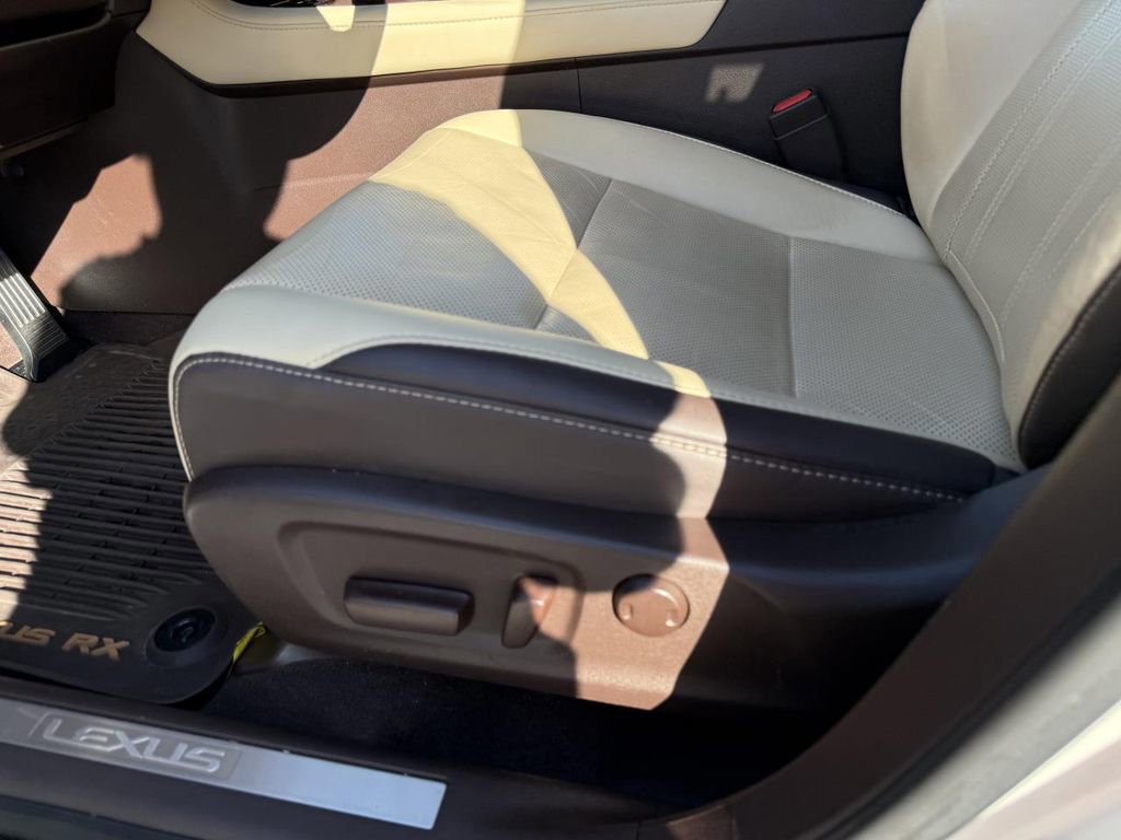 Used 2018 Lexus RX 350 FWD w/ Premium Package image 12