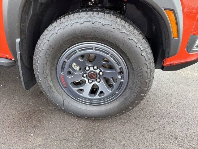 Used 2025 Nissan Frontier PRO-4X w/ Interior Protection Package image 7