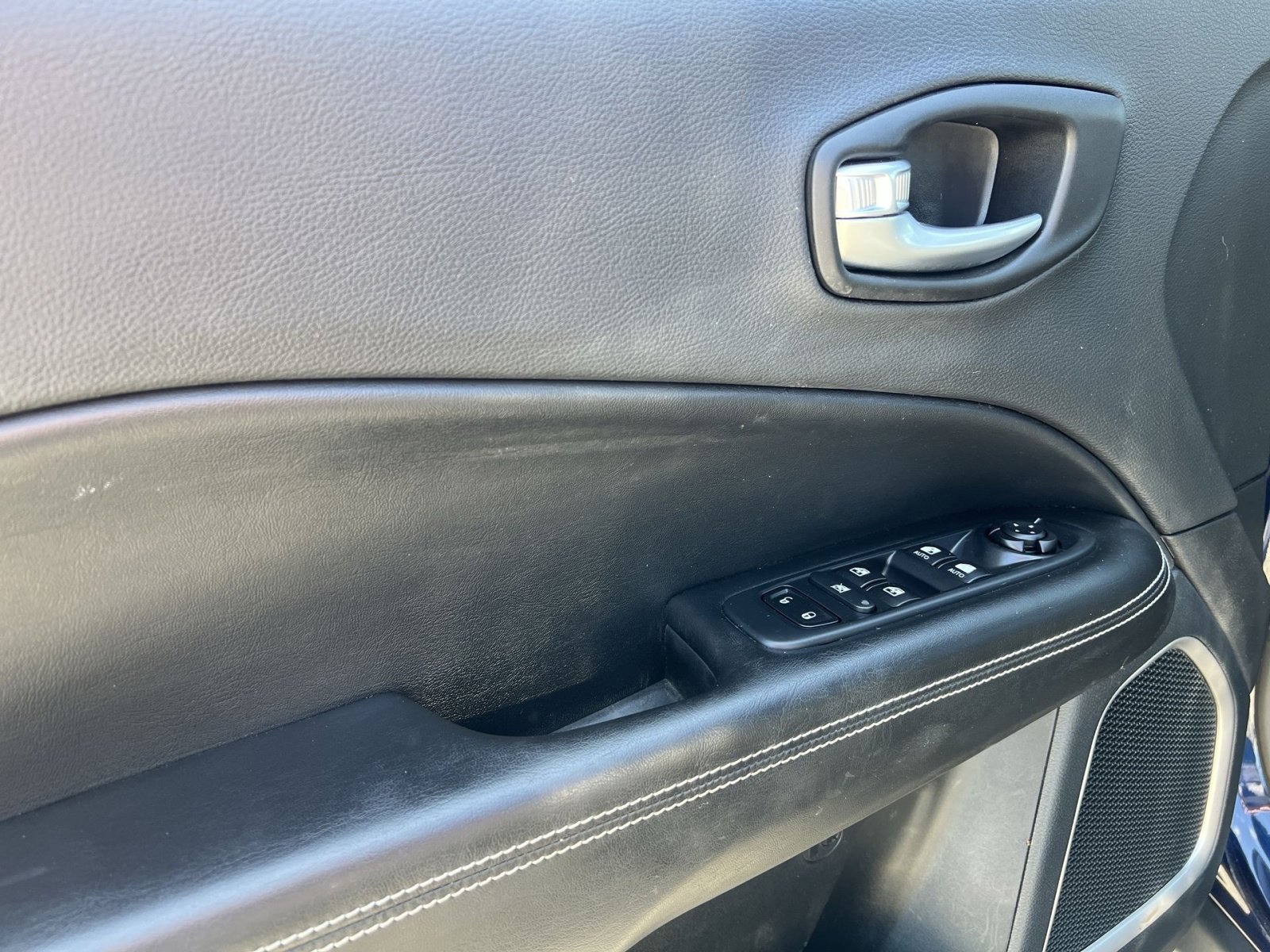Used 2021 Jeep Compass Latitude AWD/4WD image 23