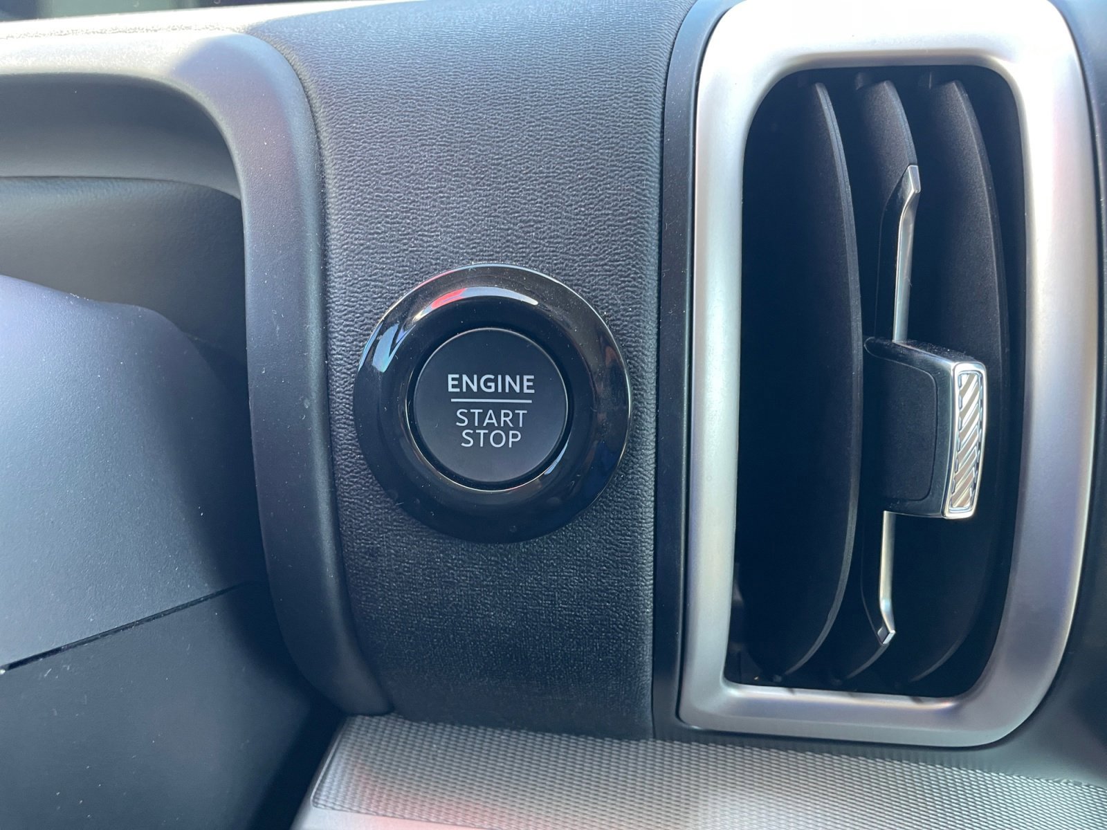 Certified 2025 Ford Expedition Active RWD image 21