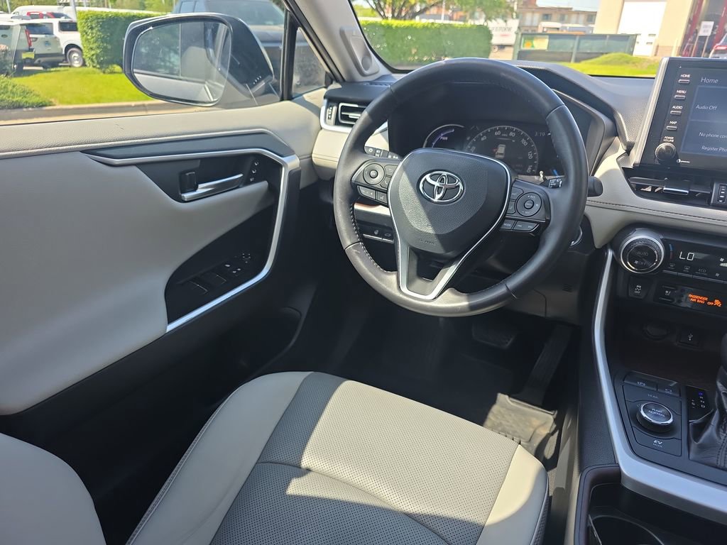 Used 2020 Toyota RAV4 Limited w/ Limited Grade Weather Package AWD/4WD image 24