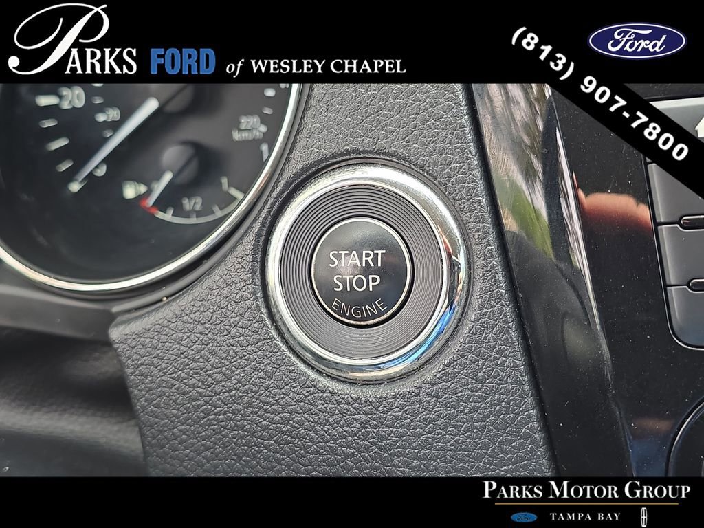 Used 2018 Nissan Rogue SV AWD/4WD image 26