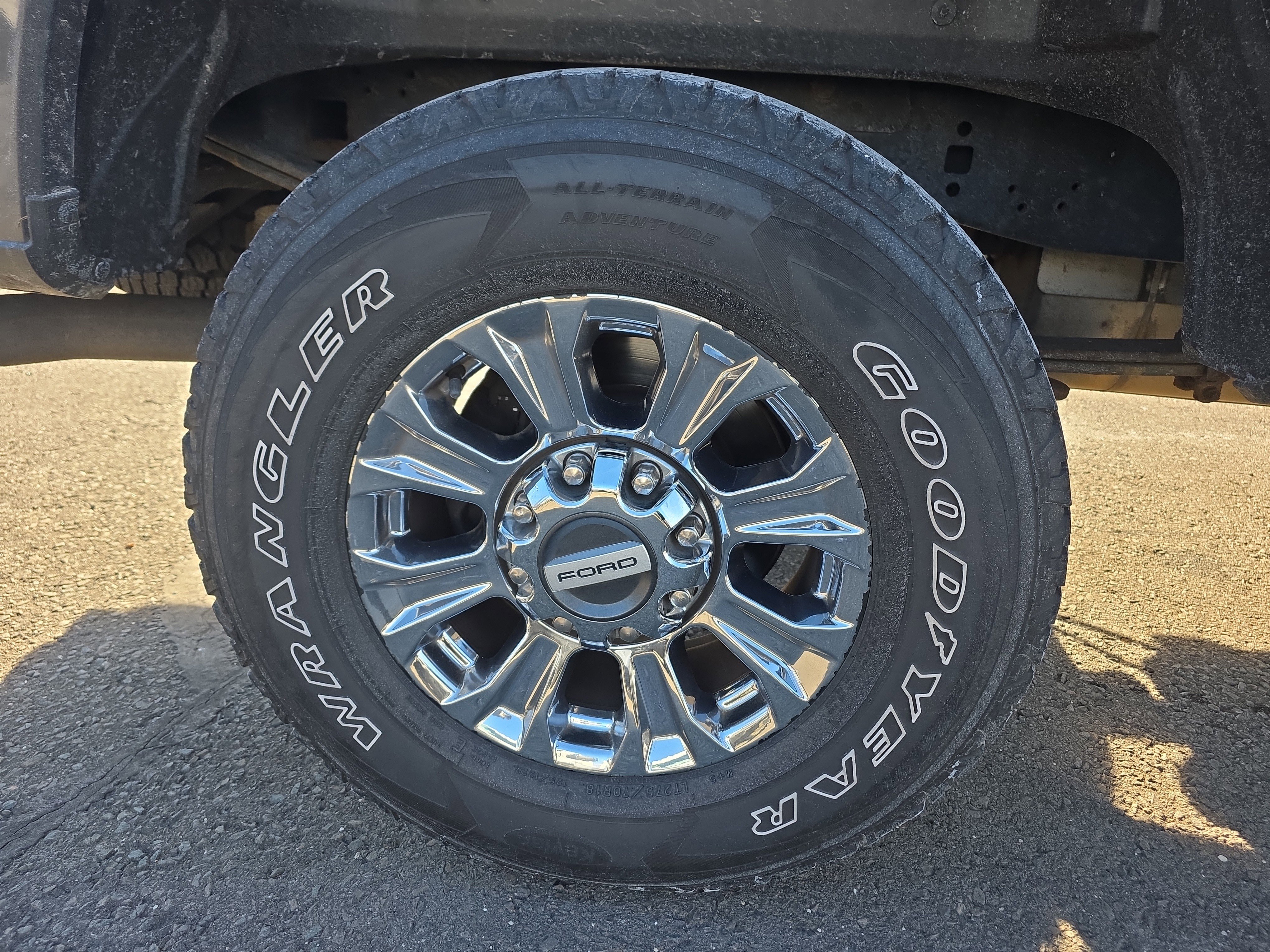 Certified 2018 Ford F250 XLT w/ XLT Premium Package image 11