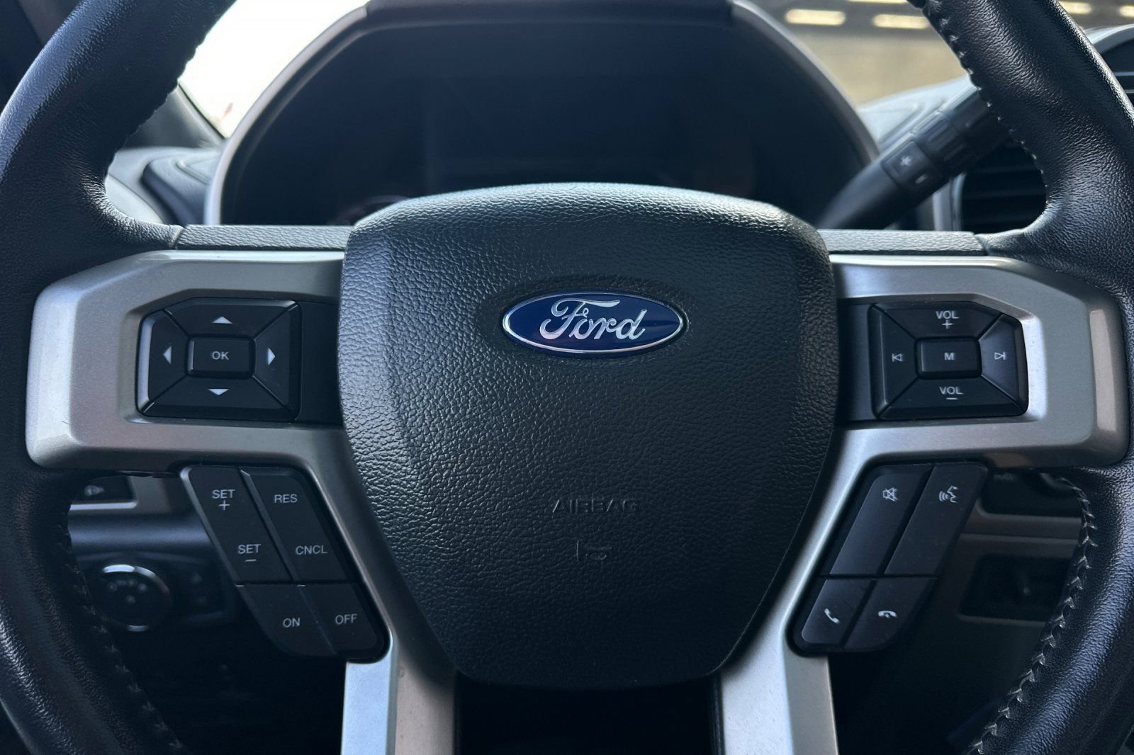 Certified 2022 Ford F250 Lariat w/ Lariat Ultimate Package image 24