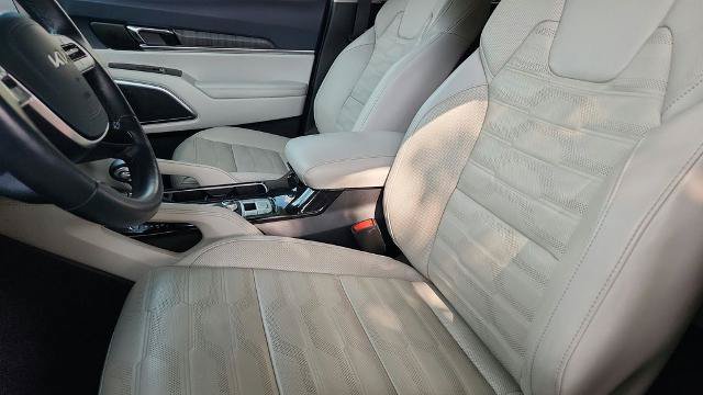 Used 2024 Kia Telluride SX Prestige w/ Towing Package AWD/4WD image 11