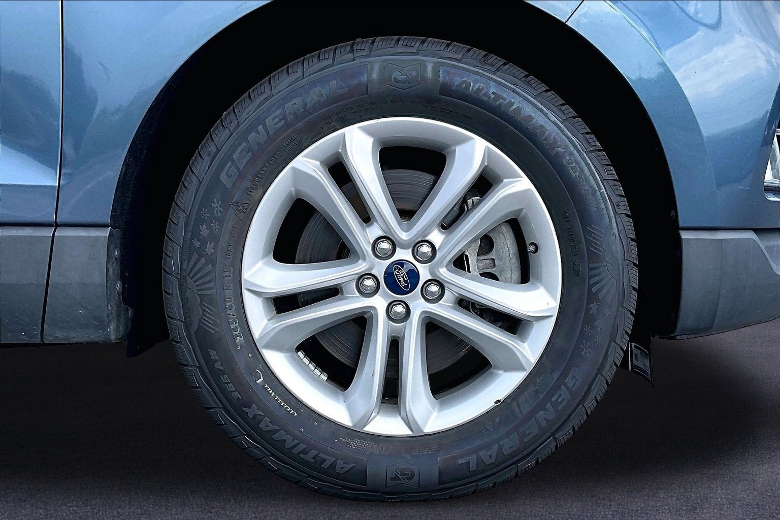 Certified 2019 Ford Edge SEL w/ Equipment Group 201A AWD/4WD image 34