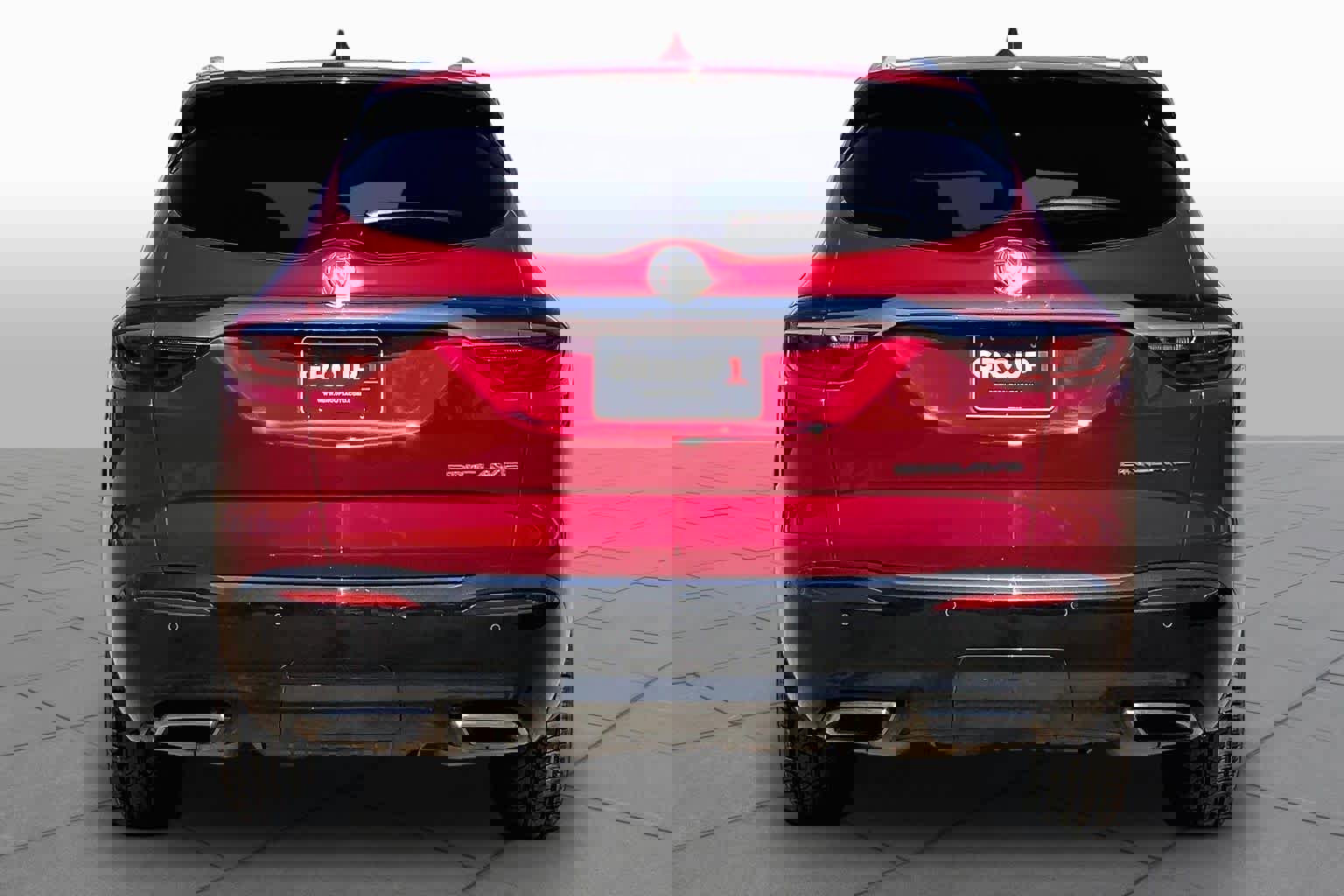 Used 2019 Buick Enclave Premium w/ Experience Buick Package FWD image 5