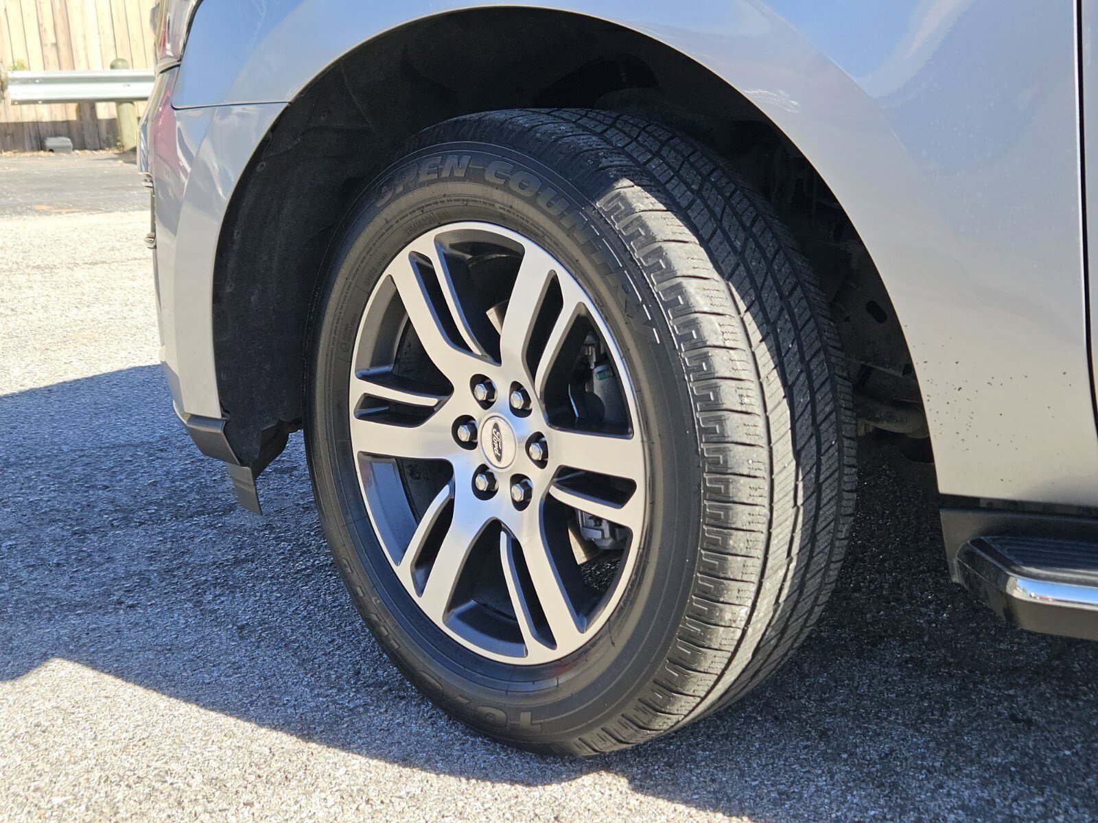 Certified 2023 Ford Expedition XLT image 34