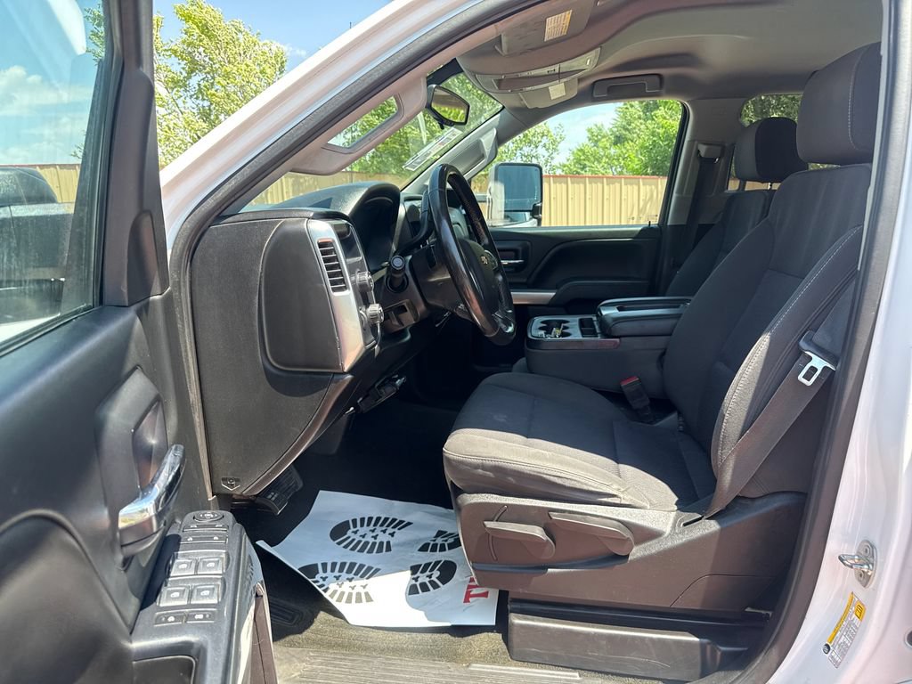 Used 2018 Chevrolet Silverado 2500 LT AWD/4WD image 11