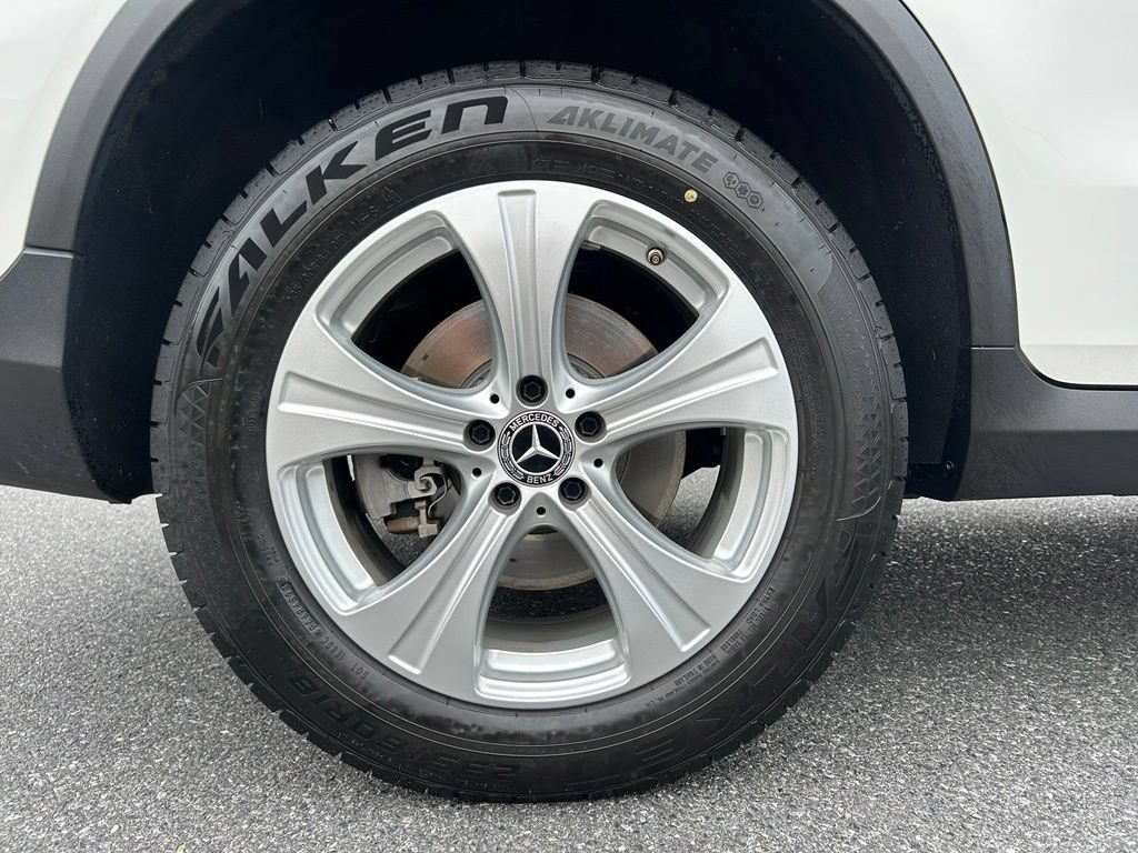 Used 2017 Mercedes-Benz GLC 300 4MATIC image 10