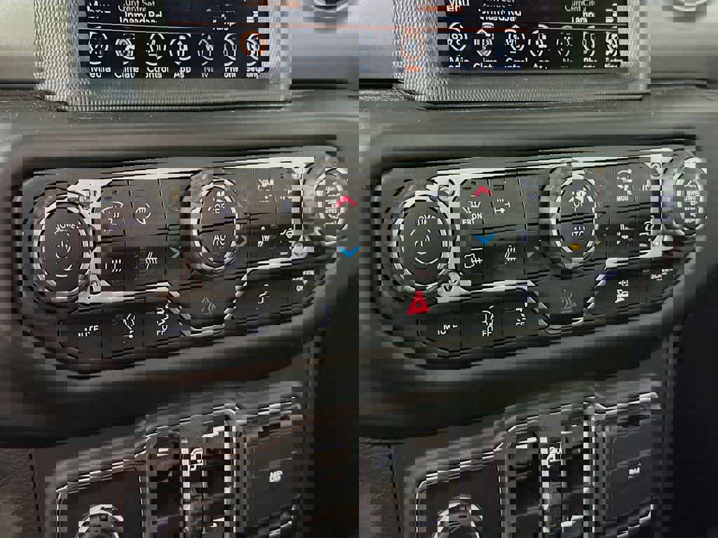 Used 2023 Jeep Wrangler Willys image 21