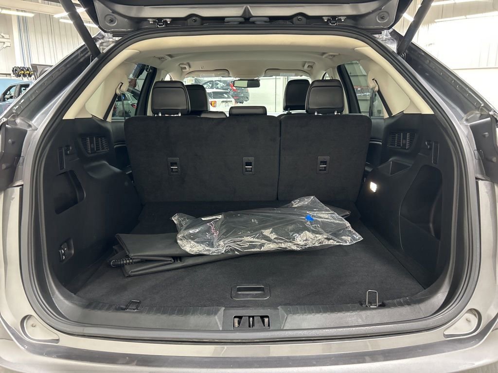 Certified 2024 Ford Edge SEL w/ Convenience Package image 28