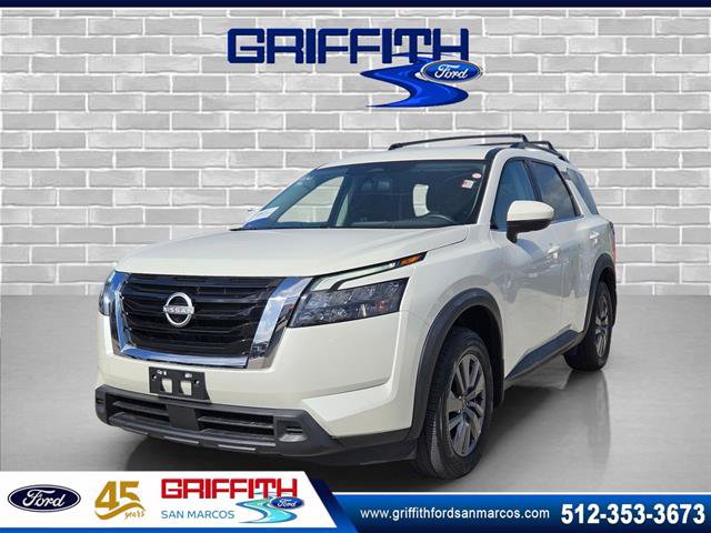 Used 2024 Nissan Pathfinder SV