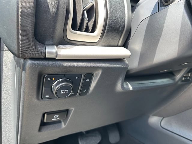 Certified 2025 Ford Expedition Active AWD/4WD image 25