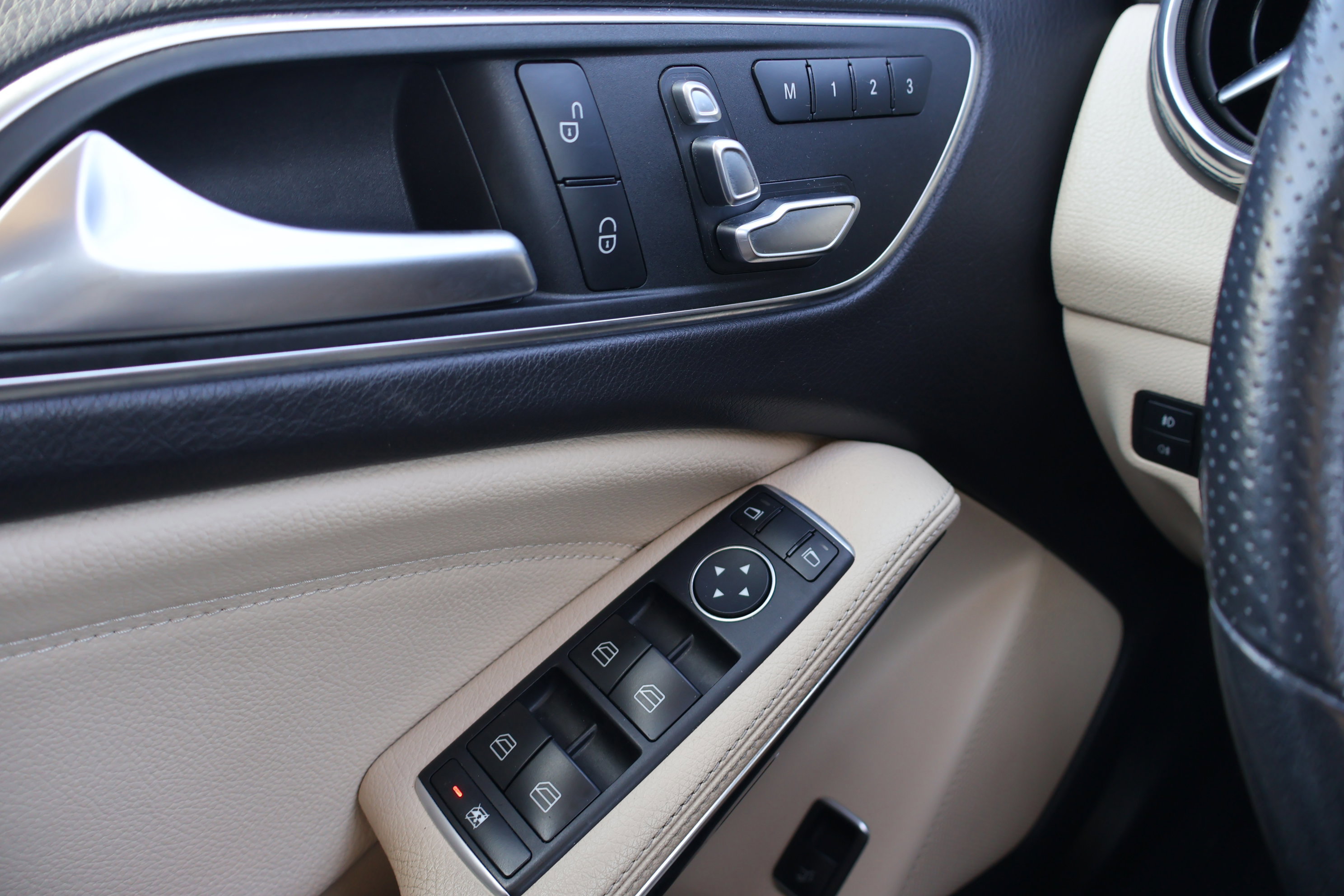 Used 2020 Mercedes-Benz GLA 250 4MATIC image 18