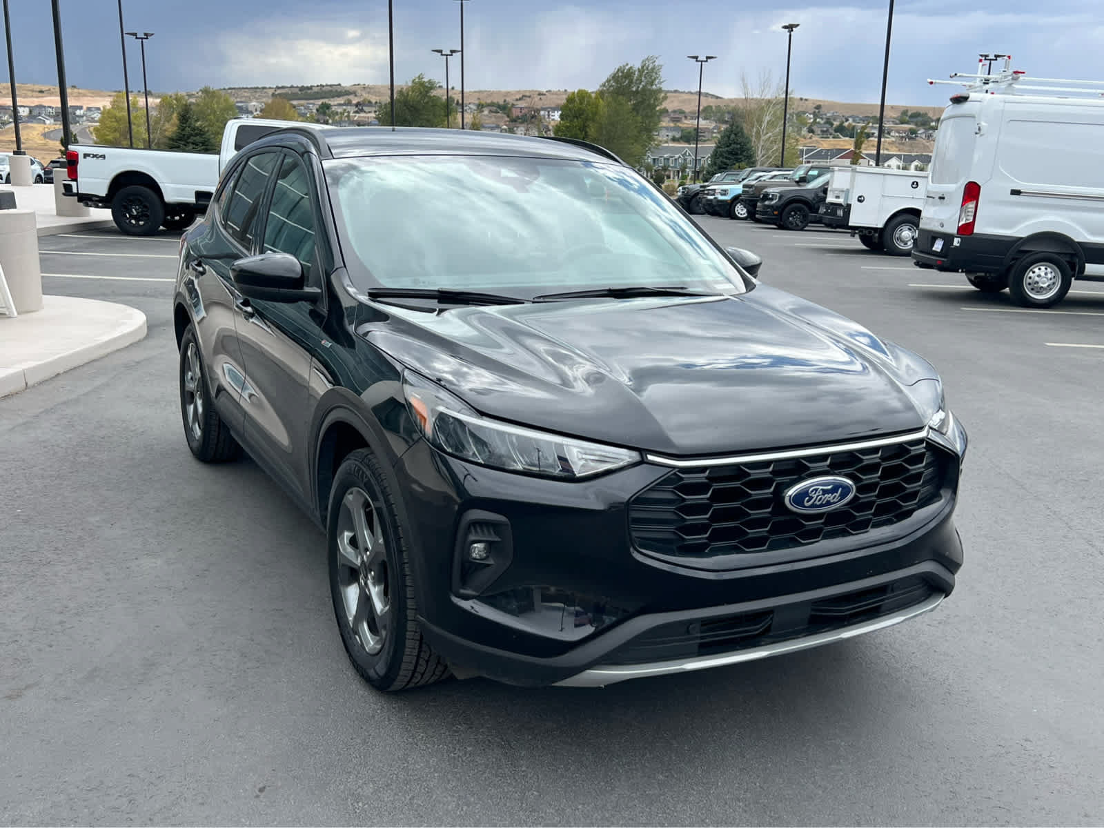 Certified 2025 Ford Escape ST-Line Select AWD/4WD image 4