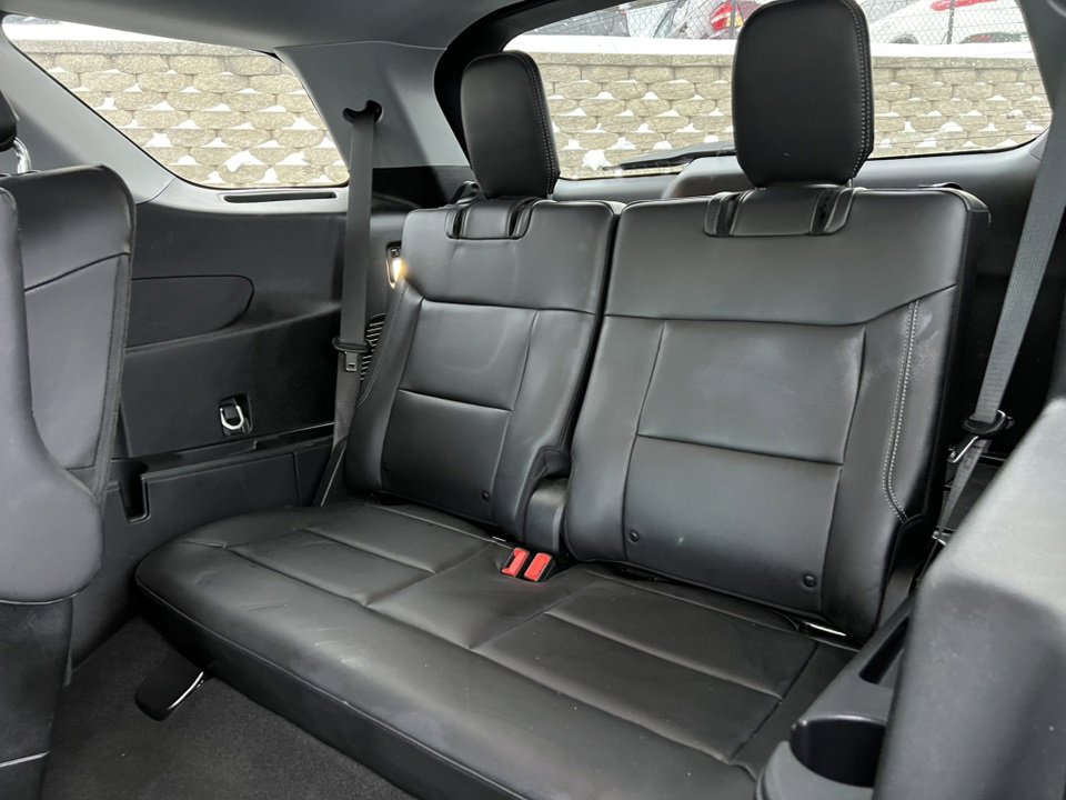 Certified 2023 Ford Explorer XLT w/ Equipment Group 202A image 7