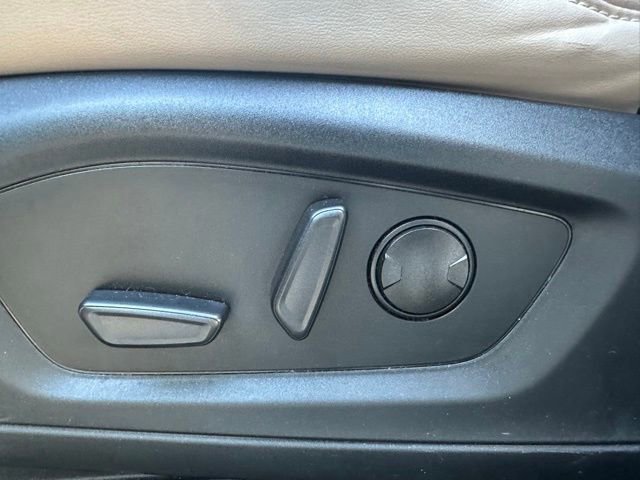 Certified 2022 Ford Explorer XLT w/ Equipment Group 202A image 23