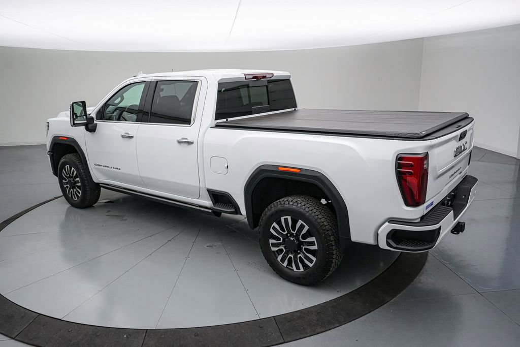 Used 2025 GMC Sierra 2500 Denali Ultimate image 3