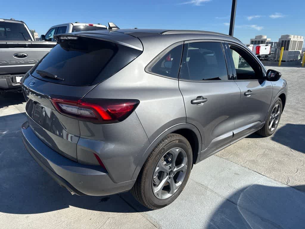 Certified 2024 Ford Escape ST-Line w/ Tech Pack #1 FWD image 5