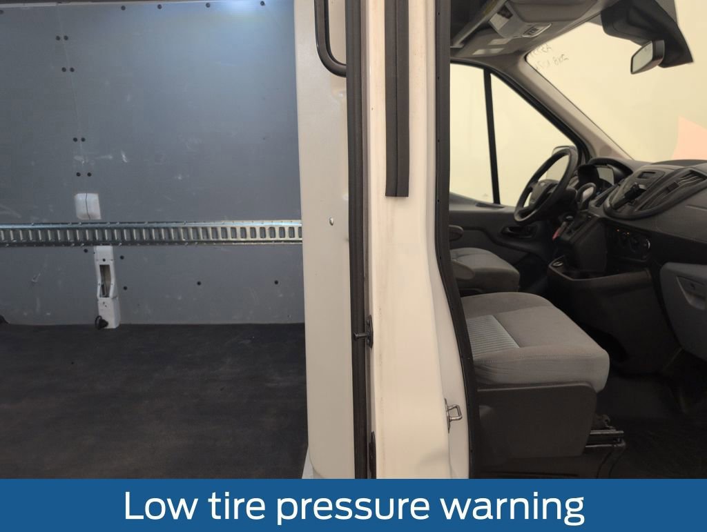 Certified 2018 Ford Transit 150 Base image 17