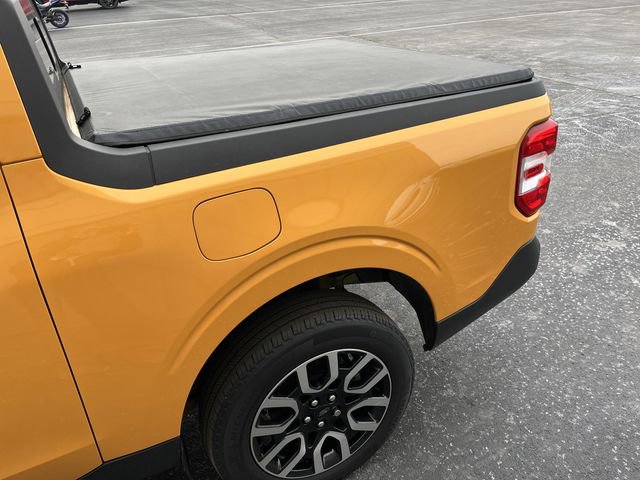 Certified 2023 Ford Maverick Lariat image 3
