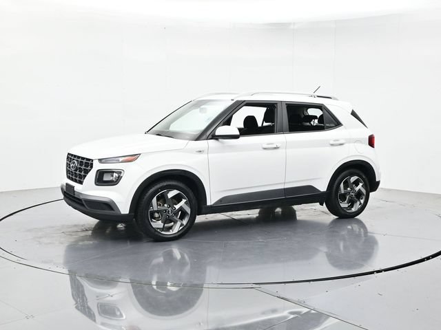 Used 2024 Hyundai Venue SEL FWD image 5