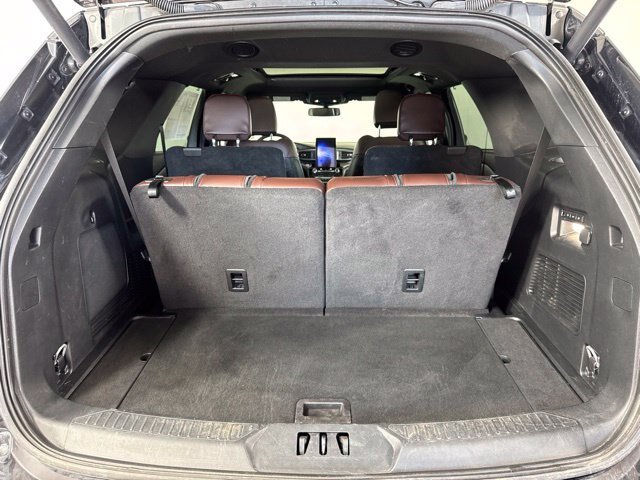 Certified 2023 Ford Explorer Platinum w/ Technology Package AWD/4WD image 22