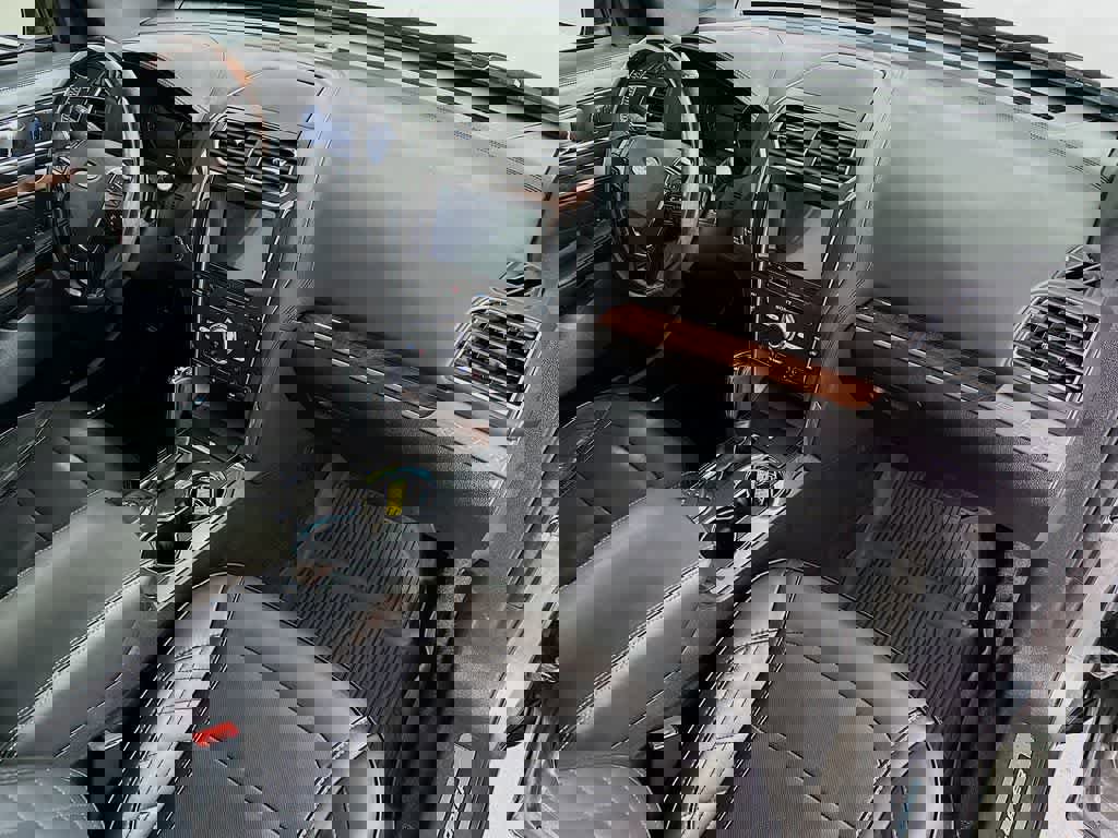 Certified 2017 Ford Explorer Platinum image 35