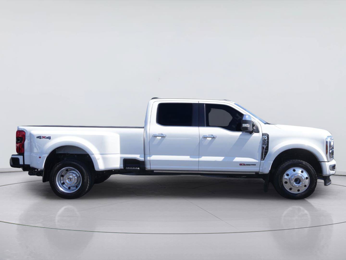 Certified 2024 Ford F450 Limited AWD/4WD image 5