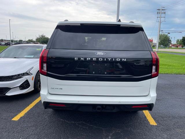 Certified 2025 Ford Expedition Active RWD image 3