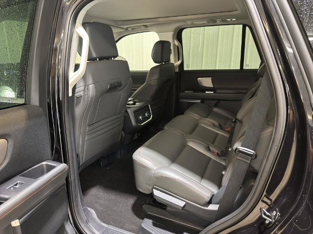 Certified 2025 Ford Expedition Active AWD/4WD image 10