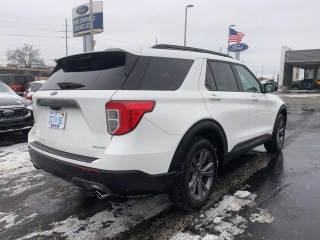 Certified 2023 Ford Explorer XLT w/ Equipment Group 202A image 3