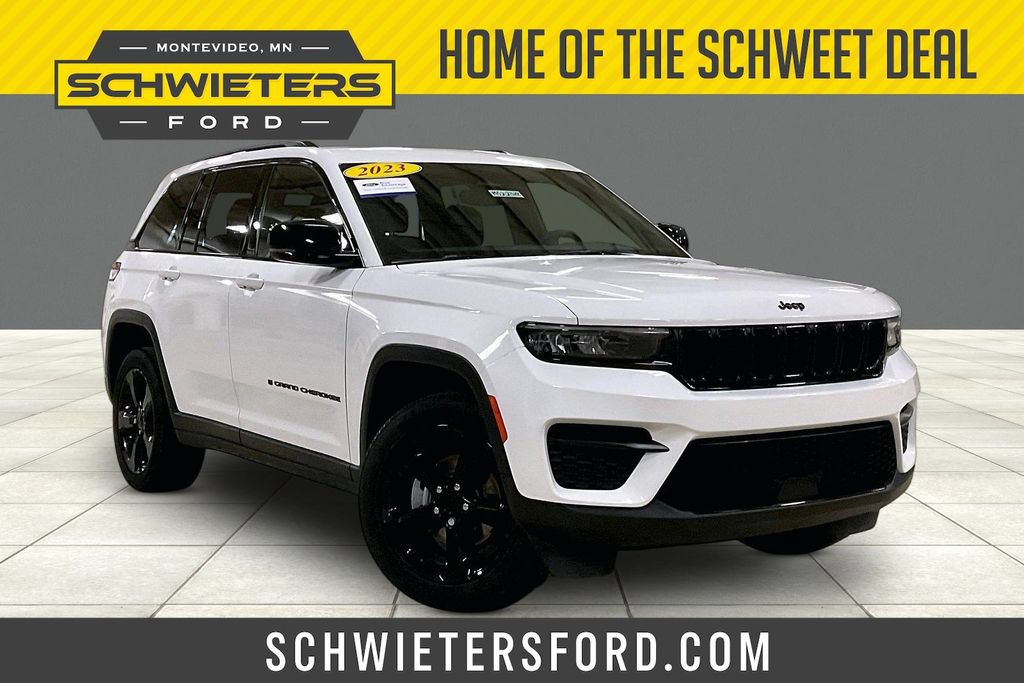 Used 2023 Jeep Grand Cherokee Altitude