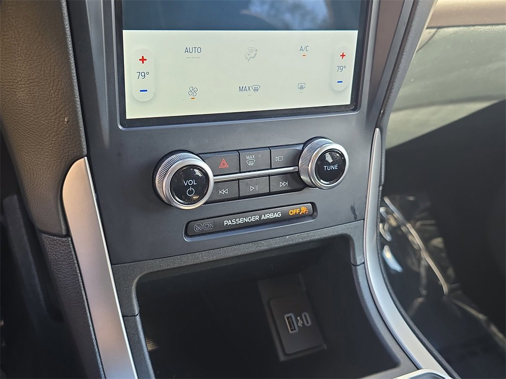 Certified 2022 Ford Edge SE w/ Black Appearance Package image 22