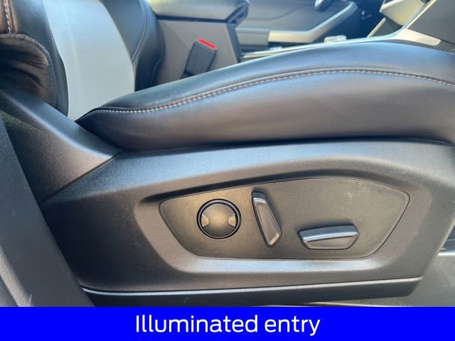 Certified 2023 Ford Explorer XLT w/ Equipment Group 202A AWD/4WD image 34