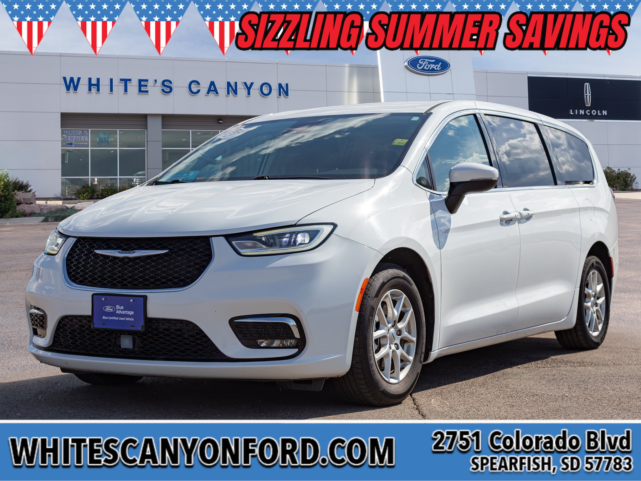 Used 2023 Chrysler Pacifica Touring-L